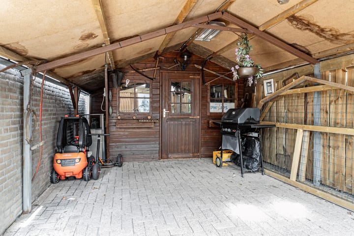 Photo 55 of Pieter Zeemanstraat 25-A