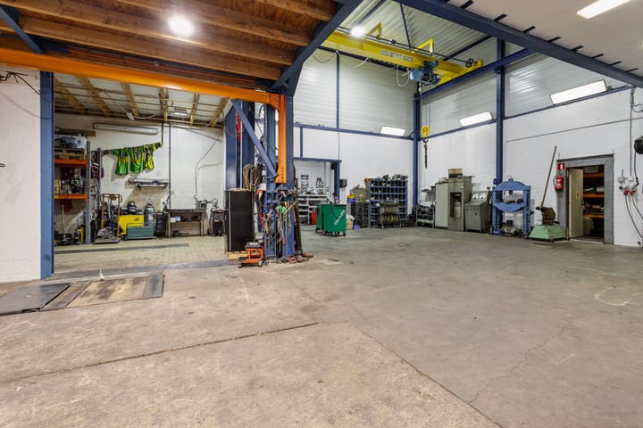 Photo 62 of Pieter Zeemanstraat 25-A