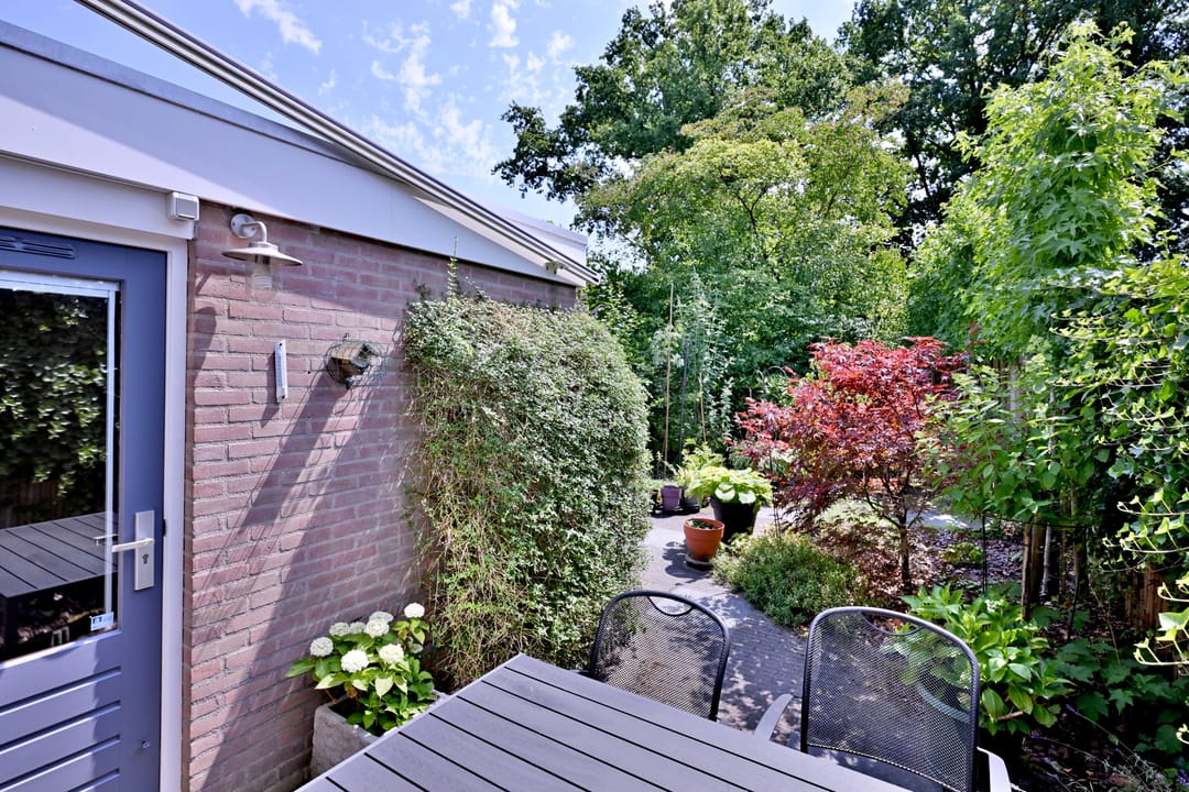 Foto 38 van Esdoornlaan 28