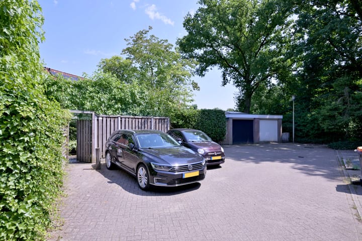 Foto 42 van Esdoornlaan 28