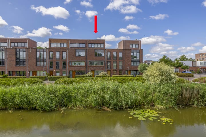 Photo 1 of Lelietuin 3