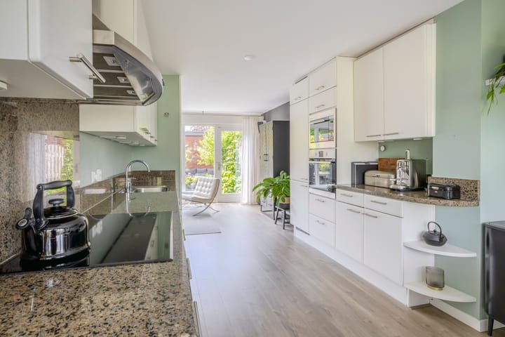 Photo 15 of Lelietuin 3