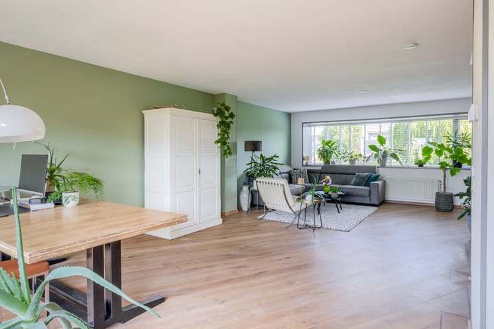 Photo 36 of Lelietuin 3