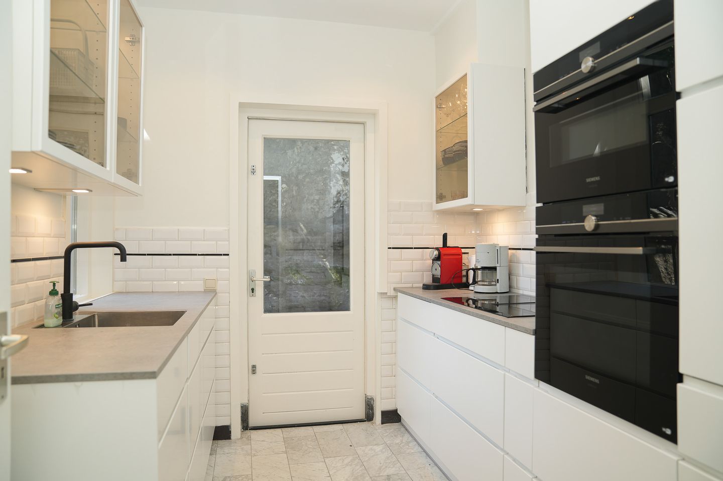 Photo 19 of Prins Bernhardstraat 5