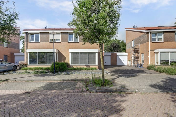 Foto 40 van Wim Sonneveldstraat 100