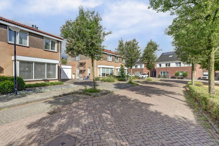 Foto 41 van Wim Sonneveldstraat 100