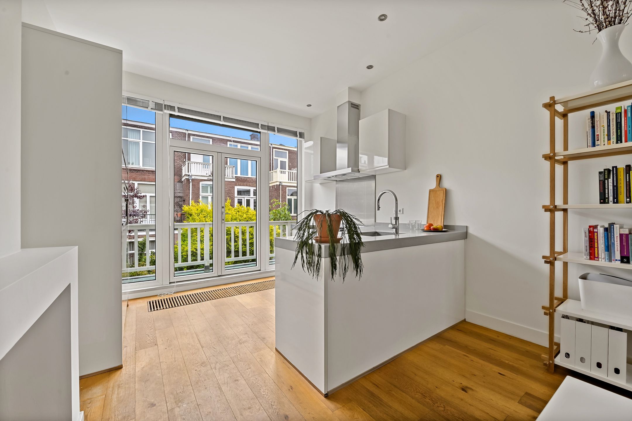 Foto 12 van Van Lumeystraat 9