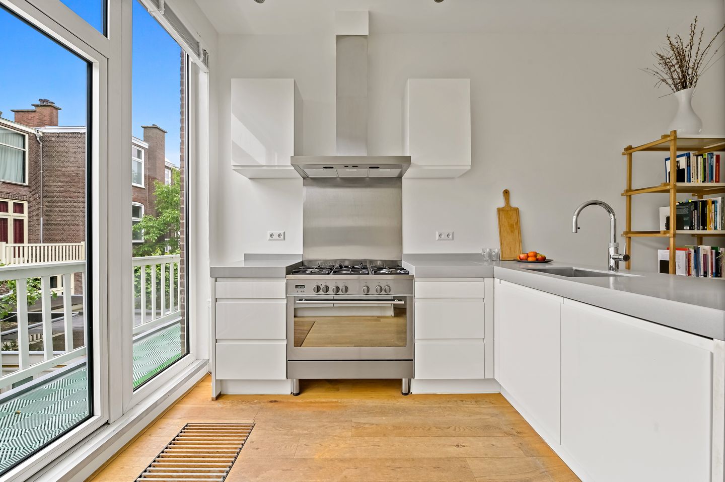 Foto 14 van Van Lumeystraat 9