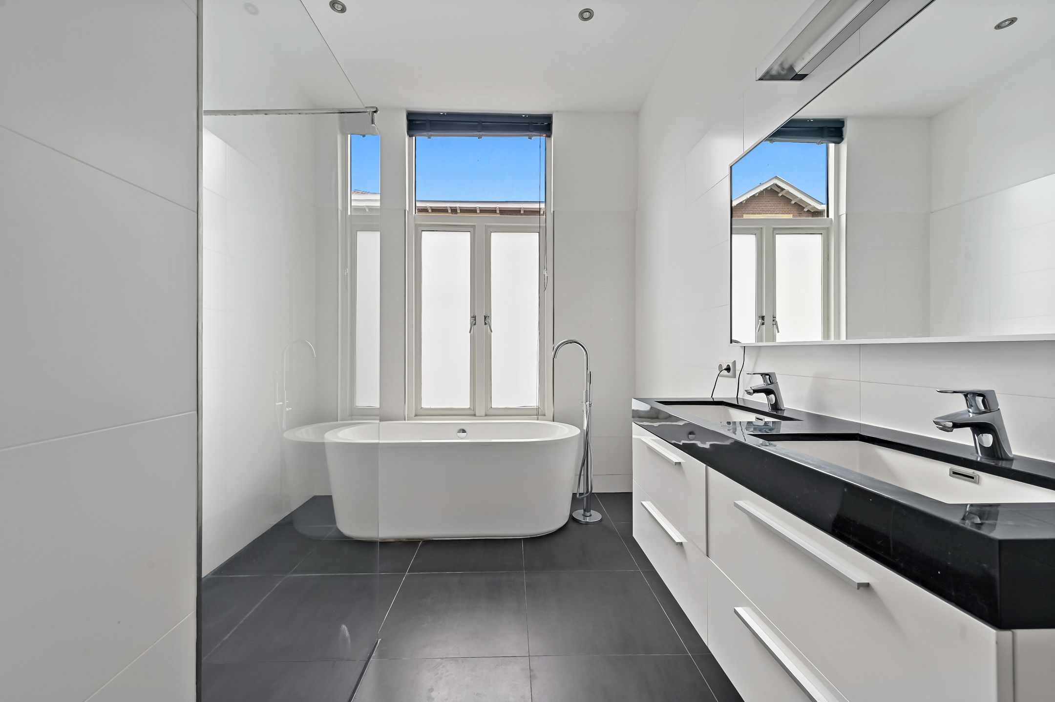 Foto 21 van Van Lumeystraat 9