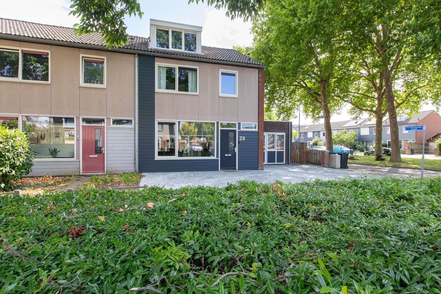 Photo 5 of Von Weberstraat 29