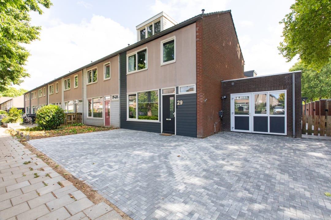 Photo 8 of Von Weberstraat 29