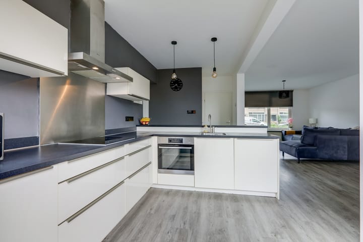 Foto 18 van Von Weberstraat 29