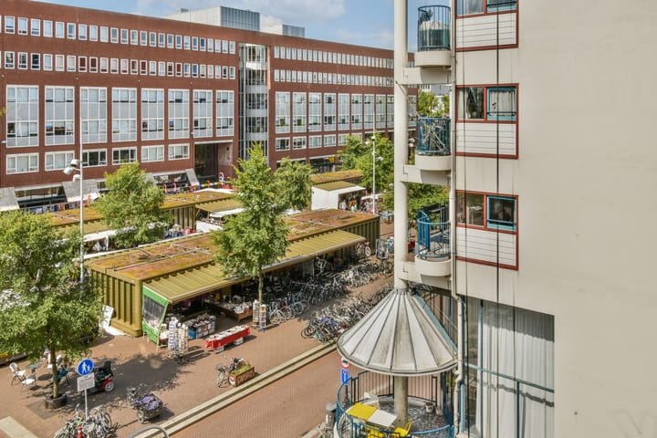 Foto 14 van Waterlooplein 155