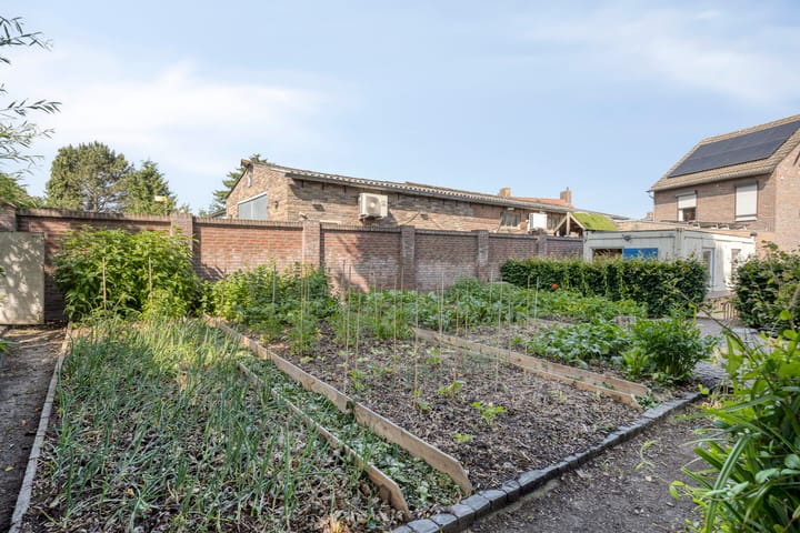 Foto 32 van Beukenboomsweg 26