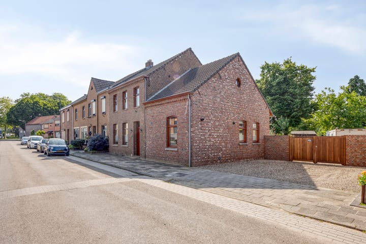 Foto 37 van Beukenboomsweg 26