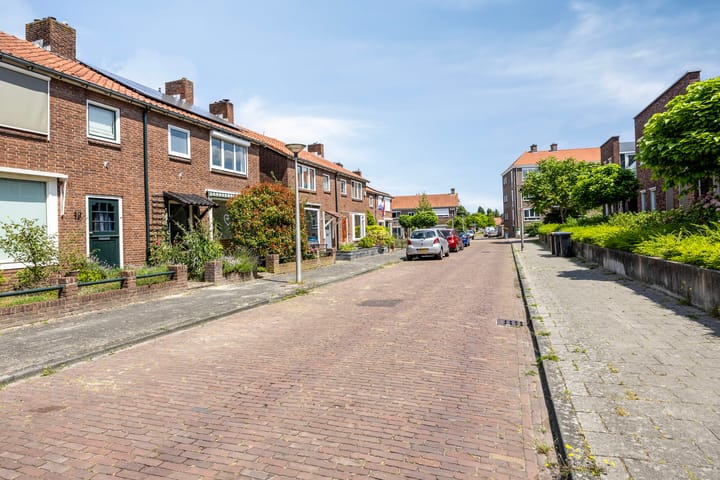 Foto 35 van Poolsterstraat 10