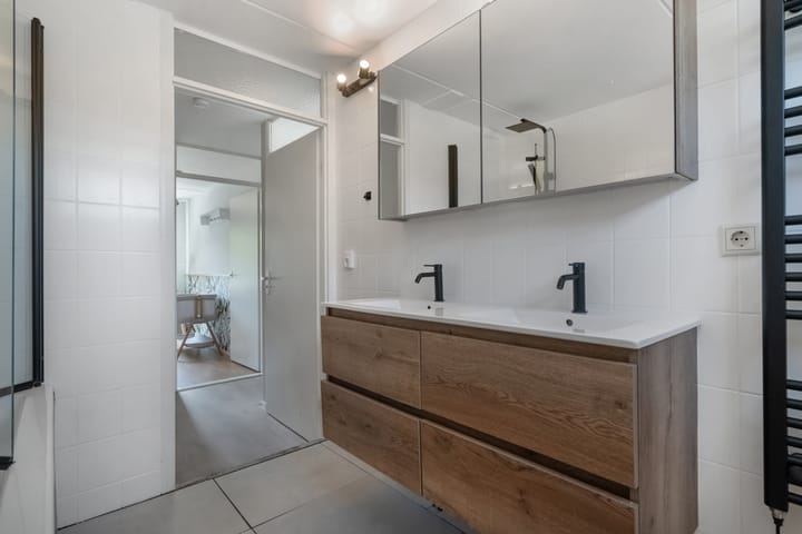 Photo 24 of De Weerd 16