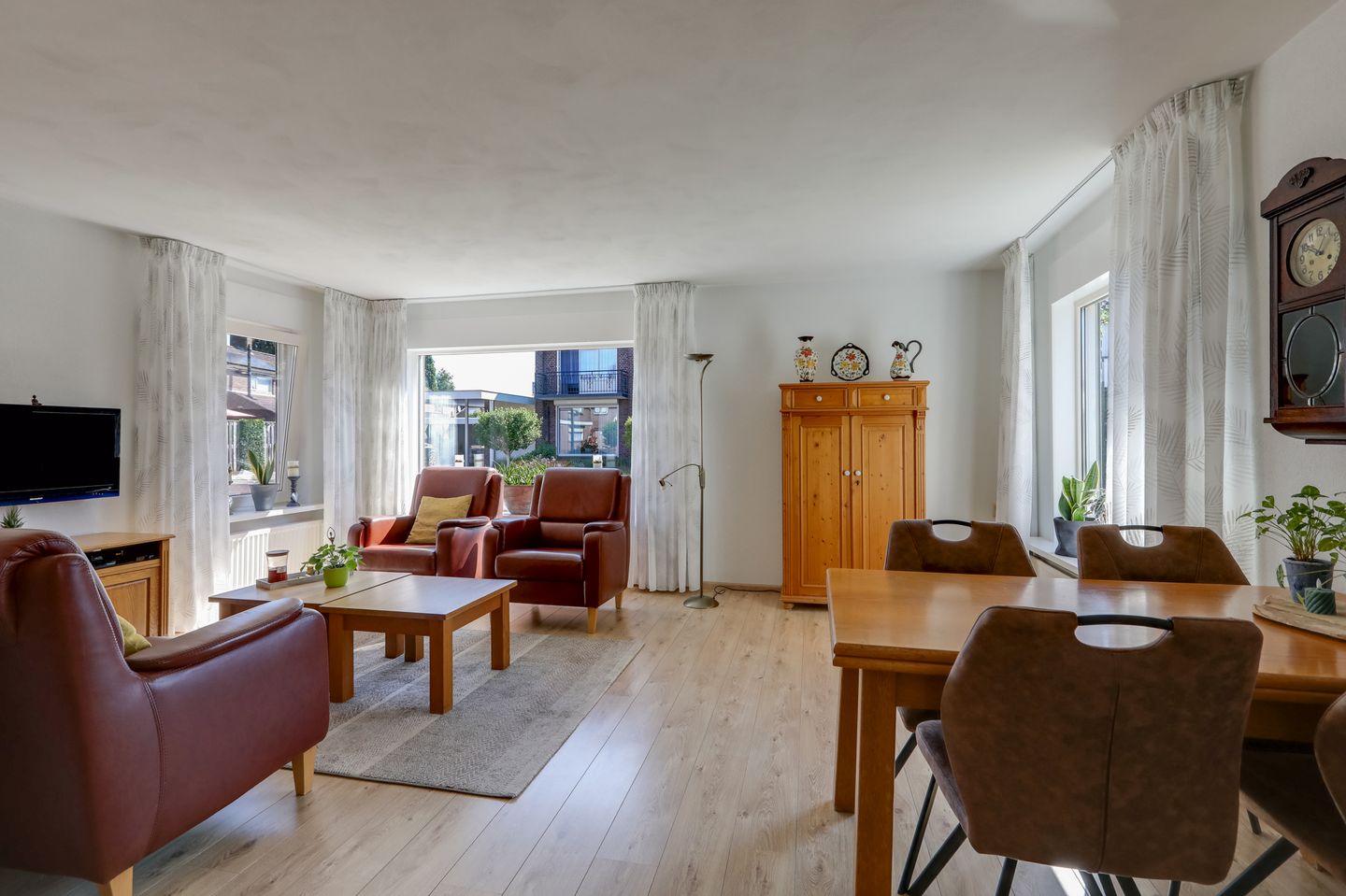 Foto 14 van Pastoor Gribnaustraat 2