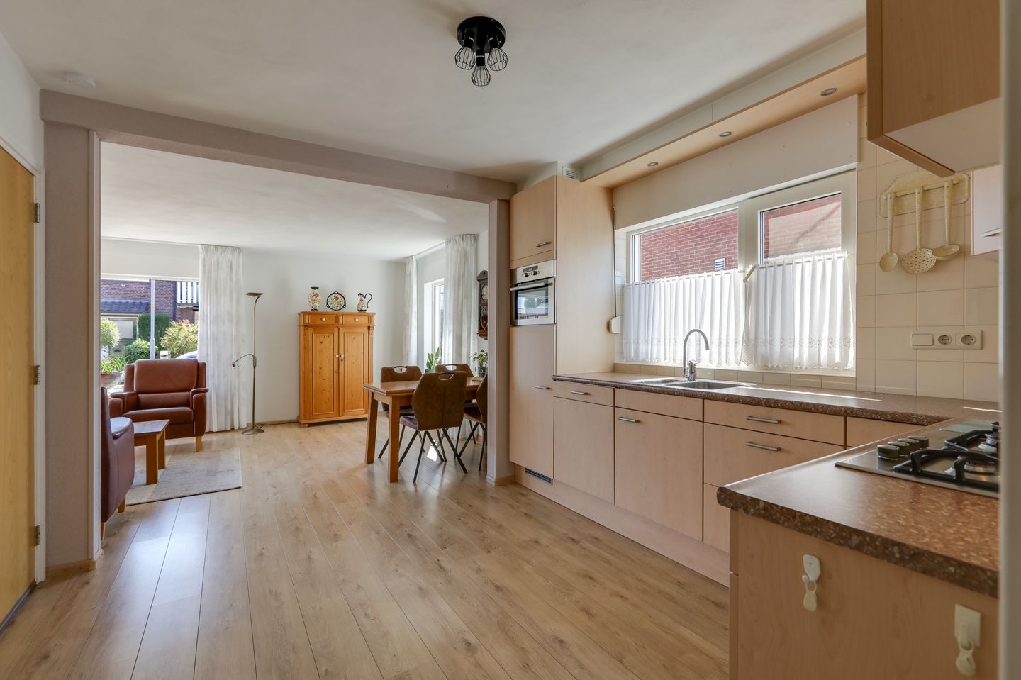 Foto 19 van Pastoor Gribnaustraat 2