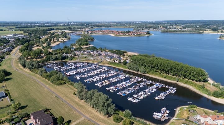 Foto 51 van Pastoor Gribnaustraat 2