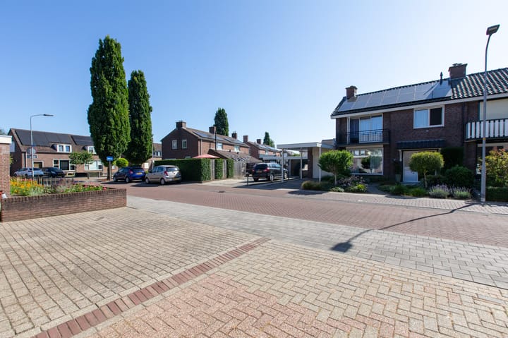 Foto 56 van Pastoor Gribnaustraat 2