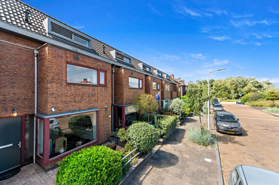 Photo 1 of Enkhuizensestraat 19-E