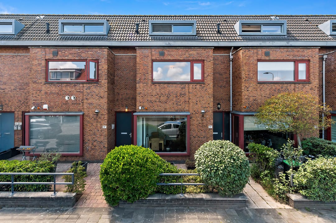 Photo 2 of Enkhuizensestraat 19-E