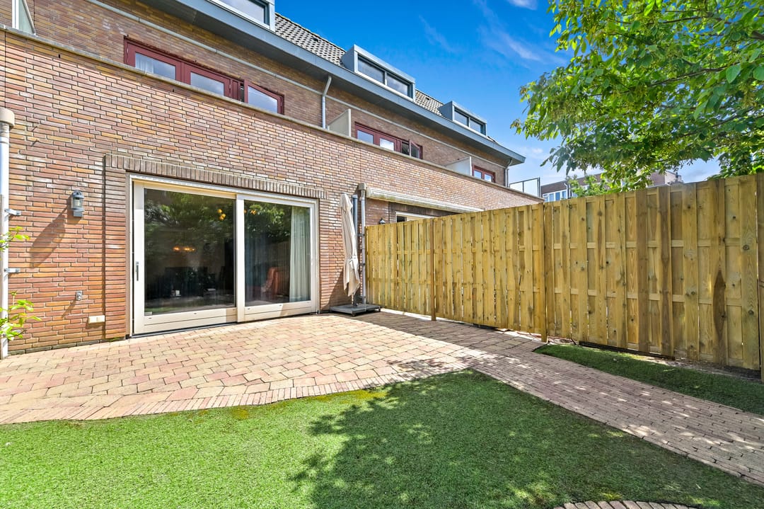 Photo 11 of Enkhuizensestraat 19-E