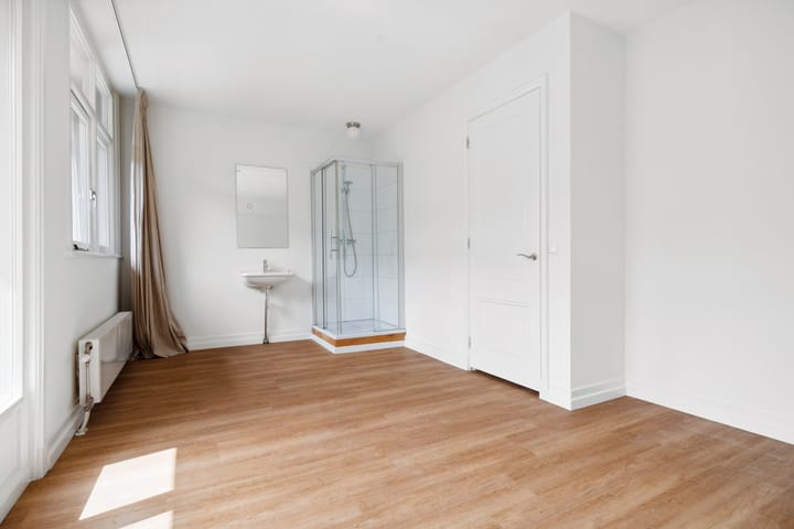 Foto 8 van Derde Helmersstraat 43-2