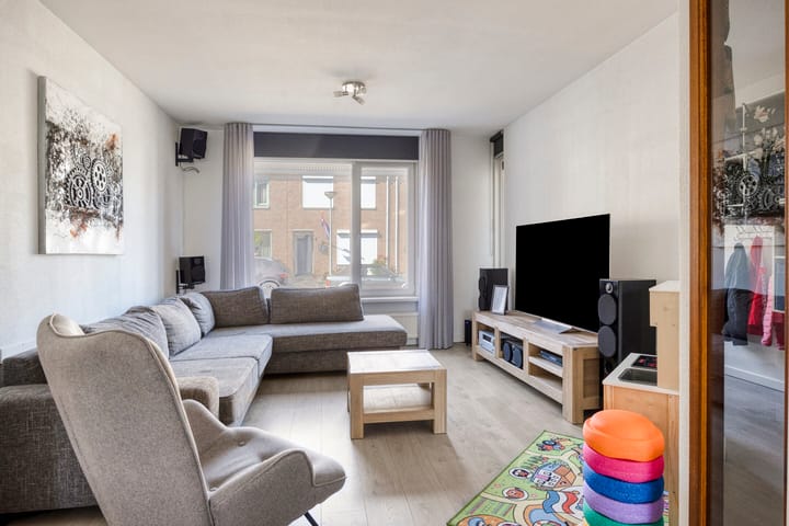 Photo 7 of Huurvaarderstraat 124