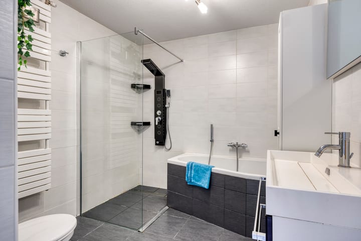 Photo 17 of Huurvaarderstraat 124