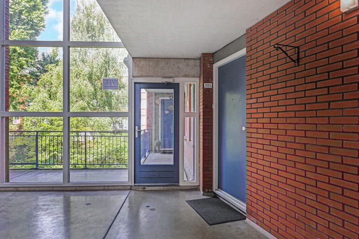 Photo 11 of Thijssestraat 305