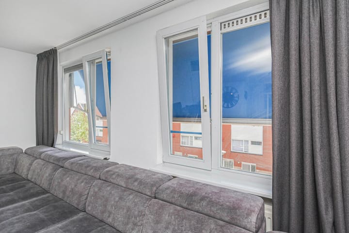 Photo 16 of Thijssestraat 305