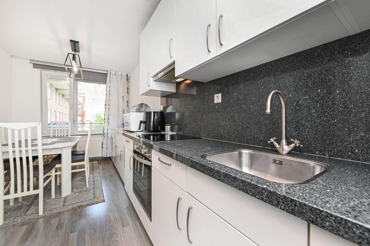 Photo 18 of Thijssestraat 305