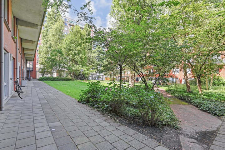 Photo 37 of Thijssestraat 305