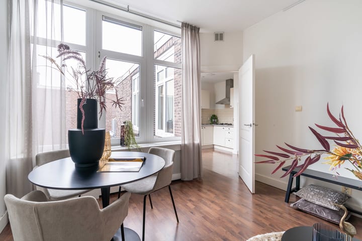 Foto 4 van Loosduinseweg 1025-B