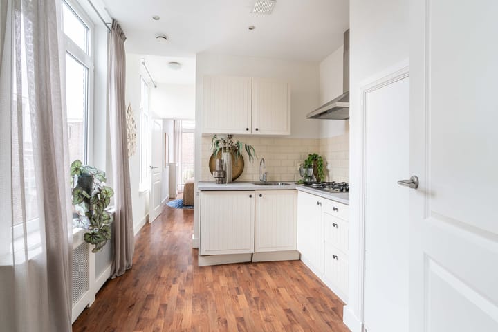 Foto 9 van Loosduinseweg 1025-B