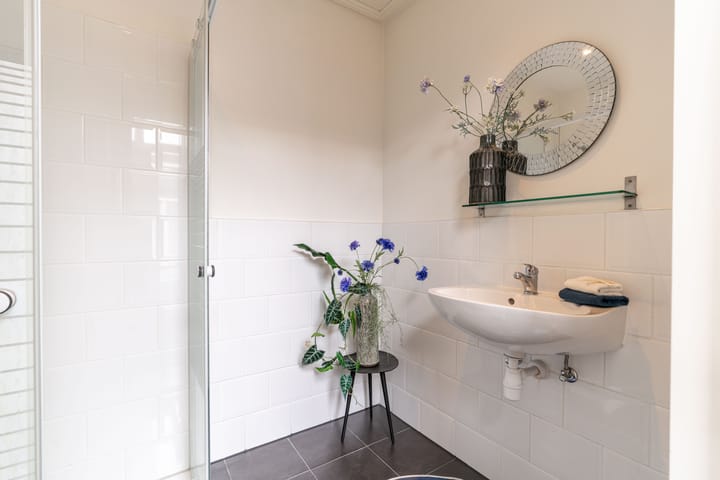 Foto 19 van Loosduinseweg 1025-B