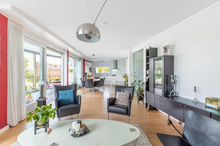 Photo 11 of Dagpauwoog 37