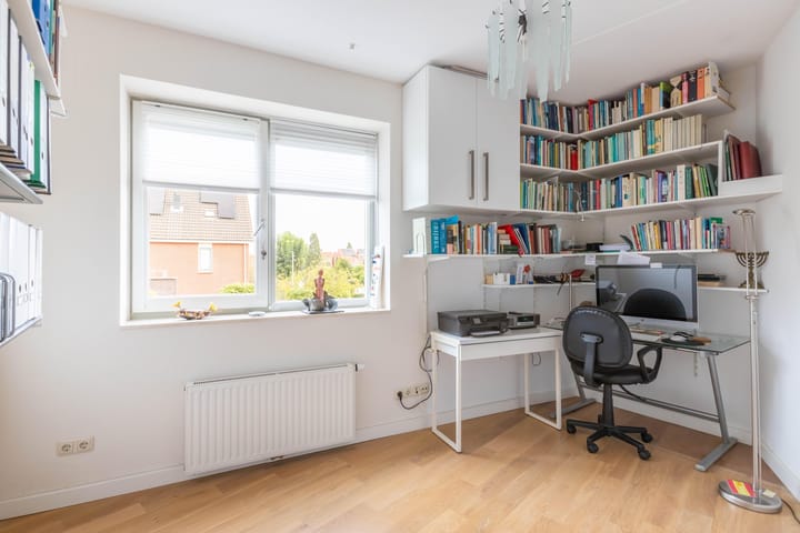 Photo 20 of Dagpauwoog 37