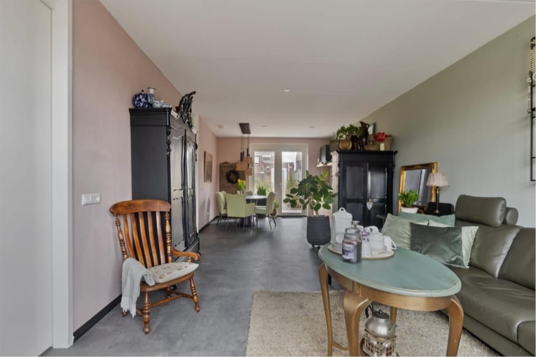 Photo 11 of Oostkerkestraat 8