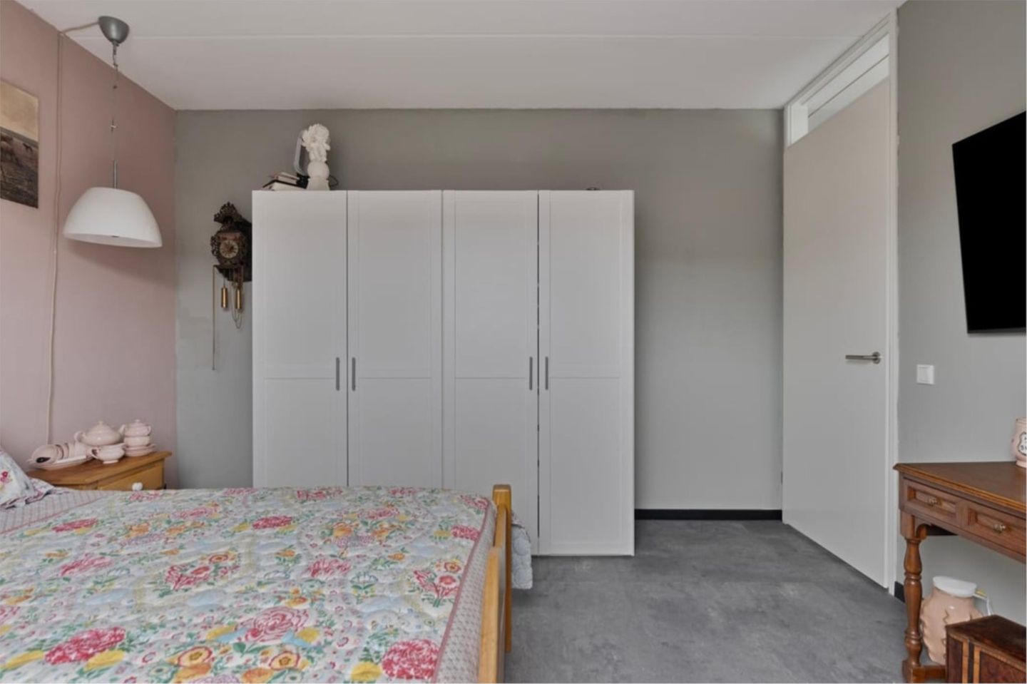 Photo 14 of Oostkerkestraat 8