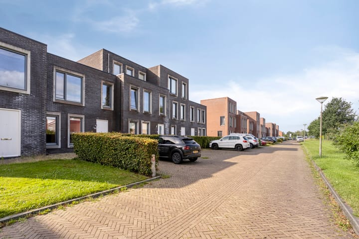 Foto 5 van Smaragd 36