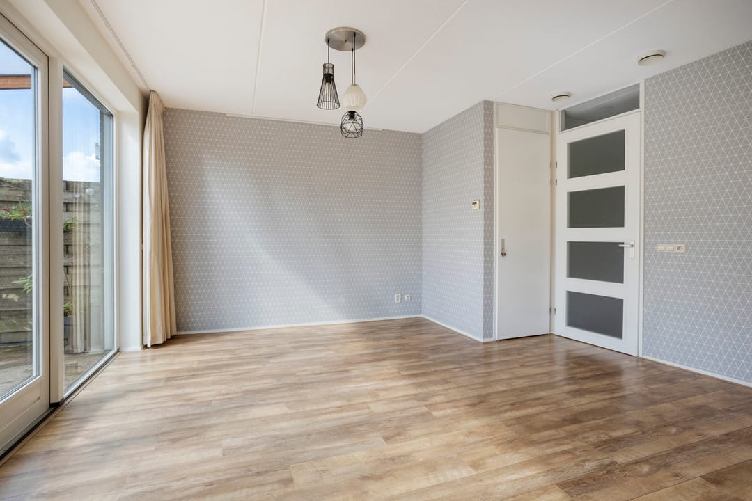 Foto 7 van Smaragd 36