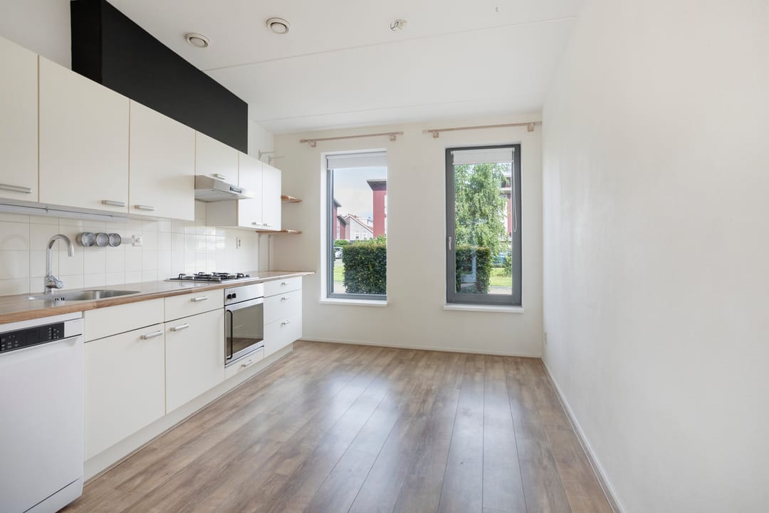 Foto 8 van Smaragd 36