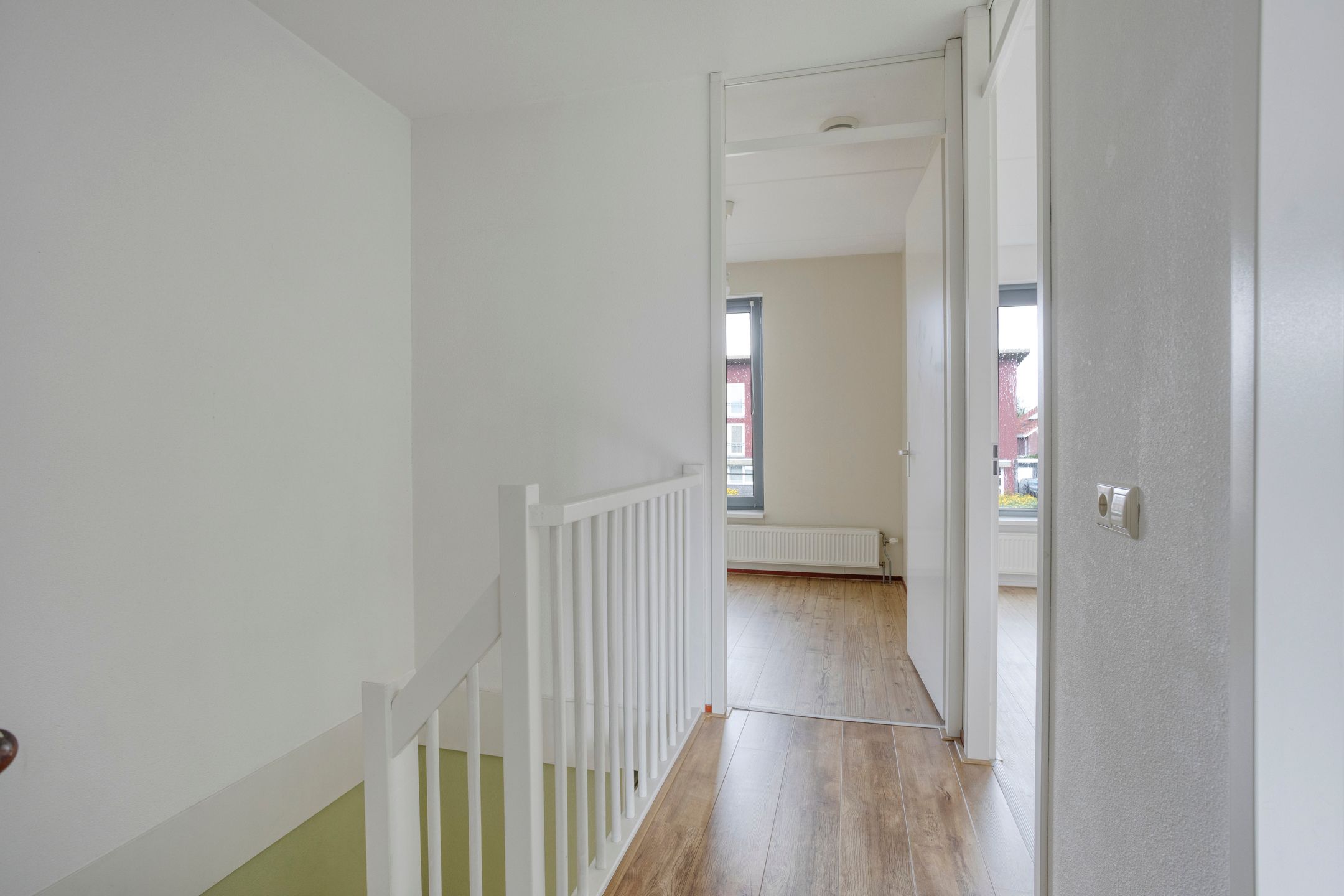 Foto 12 van Smaragd 36