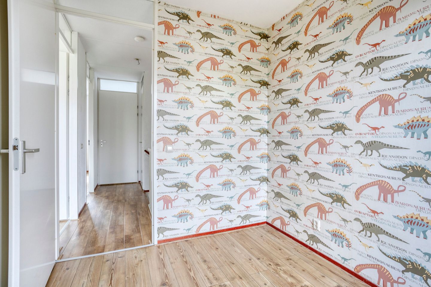 Foto 20 van Smaragd 36