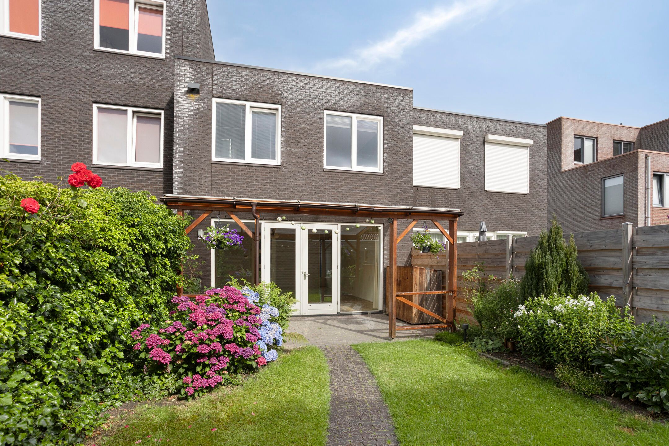 Foto 24 van Smaragd 36