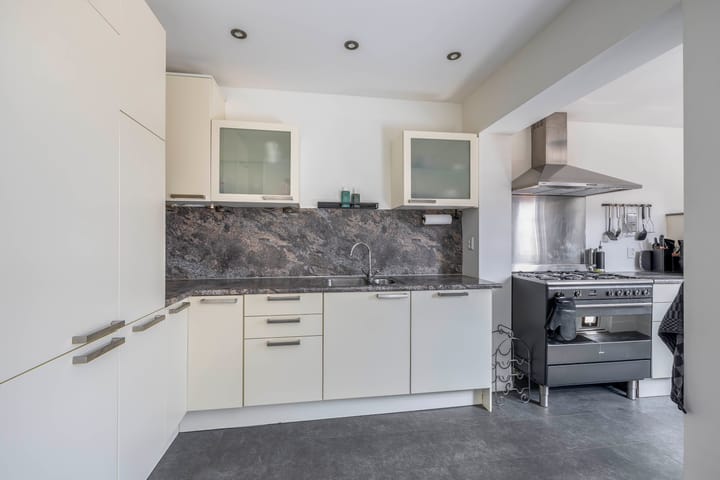 Foto 7 van van Linschotenstraat 12