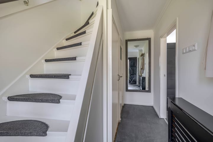 Foto 11 van van Linschotenstraat 12